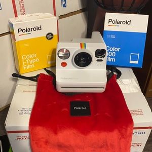 Polaroid Now